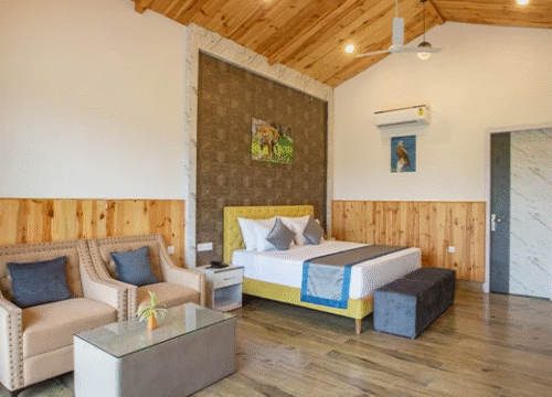 Tiger Den: Blend of Rustic Charm with Modern Elegance